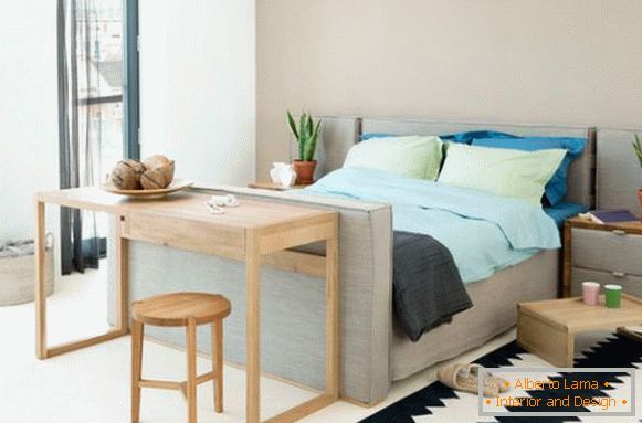 Egyszerű bútorok a hálószobában