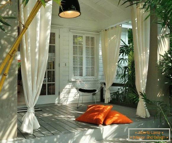 Trópusi stílusú veranda