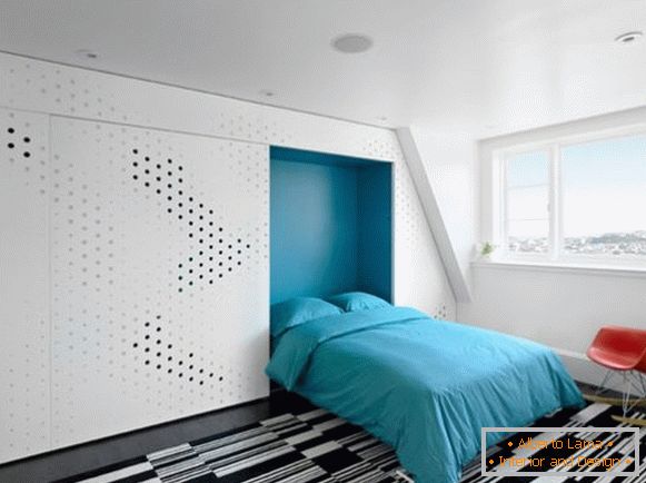 Összecsukható ágy egy hangulatos hálószobában