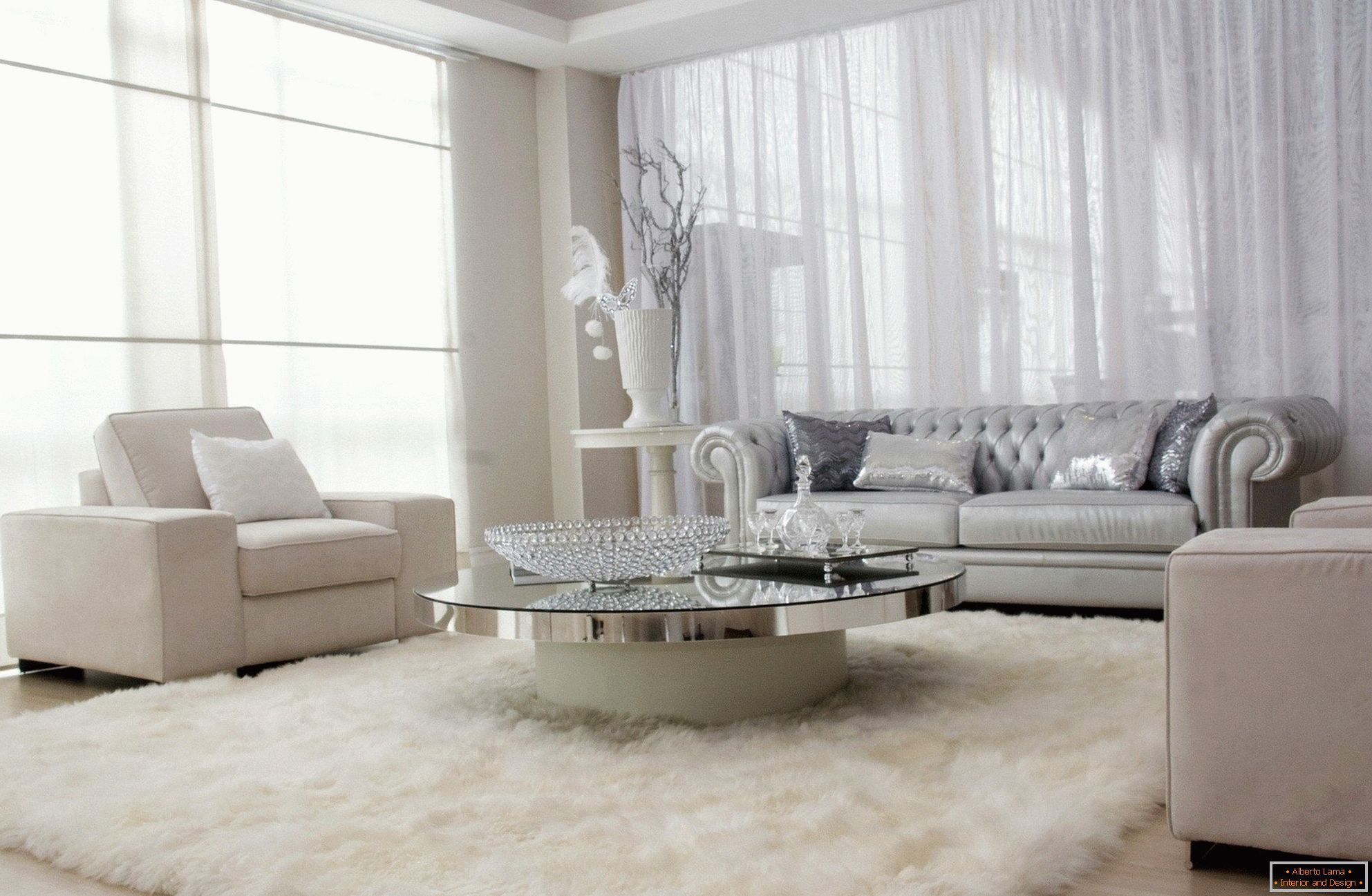 Luxus bútorok és szőnyeg a szobában