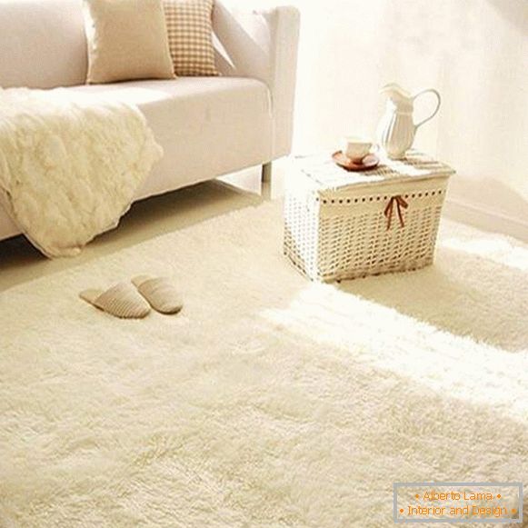 fehér szőnyegek a padlón, 61. kép