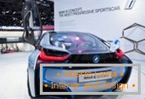 A BMW bejelentette a régóta várt i8 hibrid szuperkocsi hozzávetőleges árát