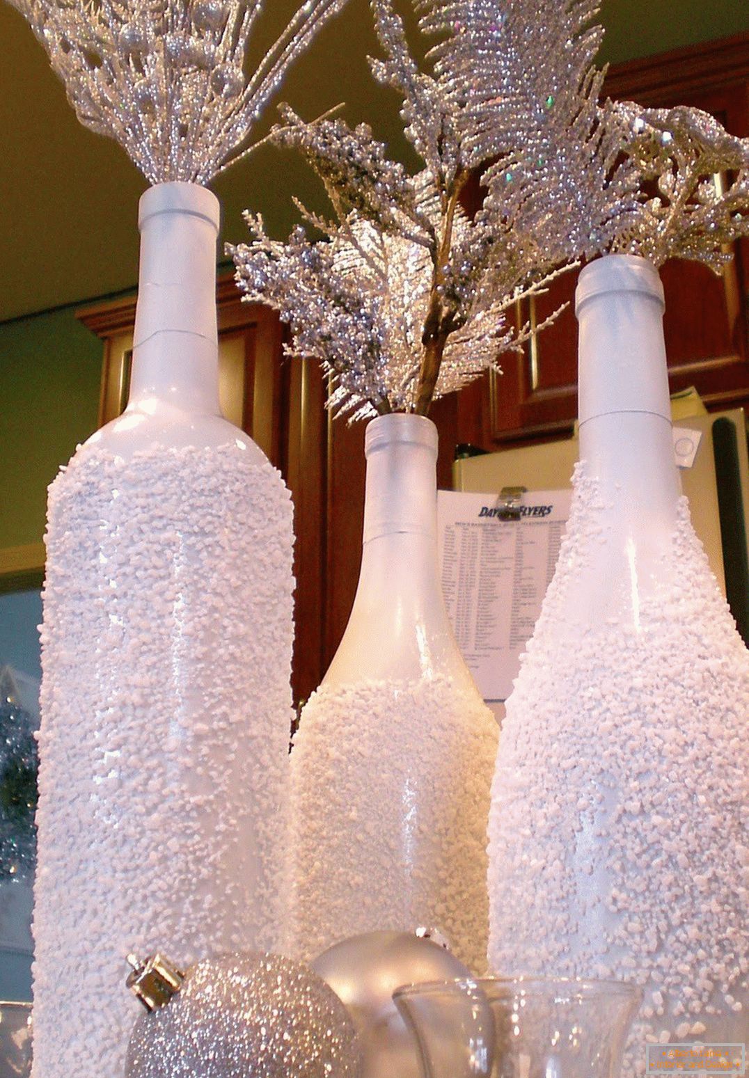 Karácsonyi dekoráció palackok