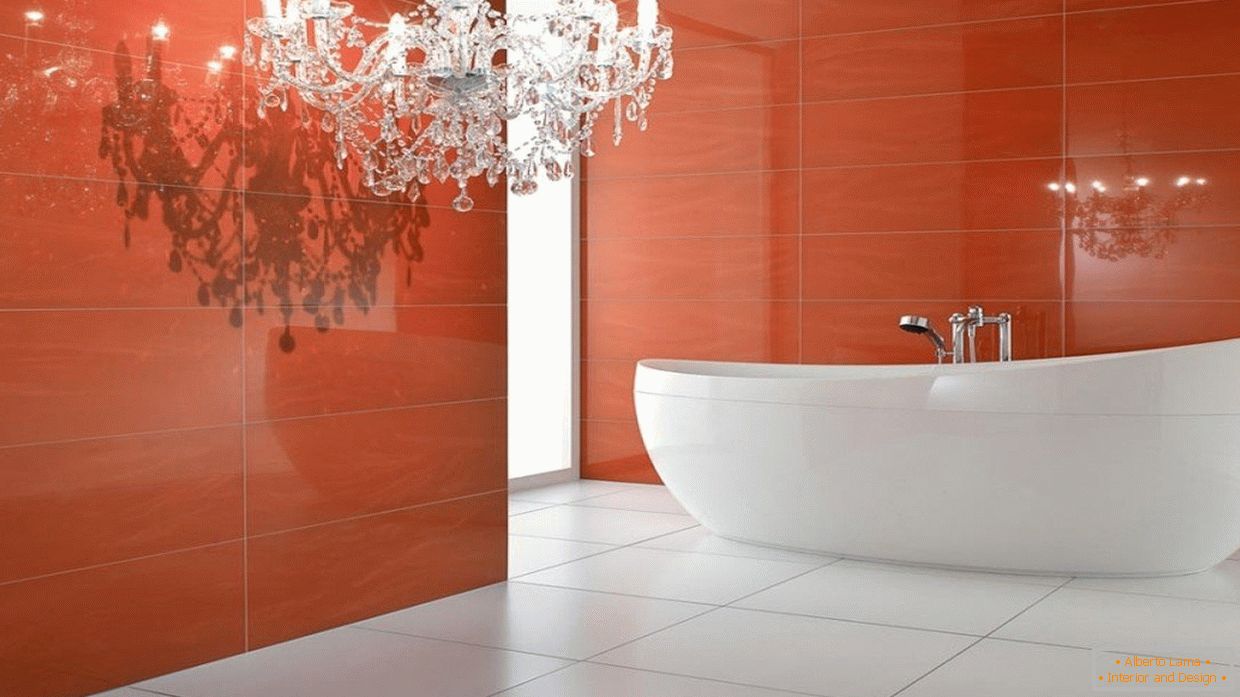 Piros falak és fehér padló a fürdőszobában