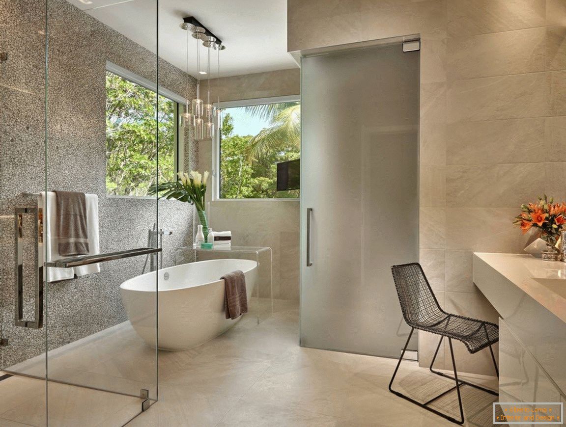 Fürdőszoba modern belsővel