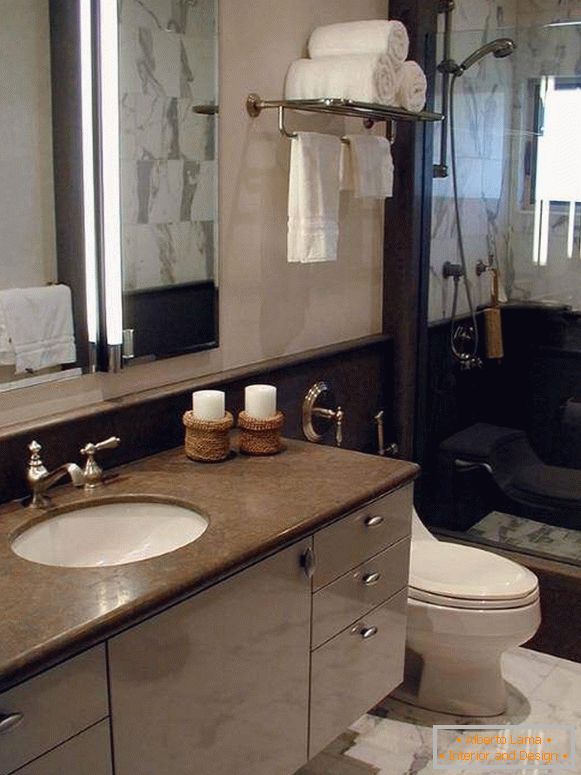 Elegáns dizájn kombinált fürdőszoba klasszikus stílusban
