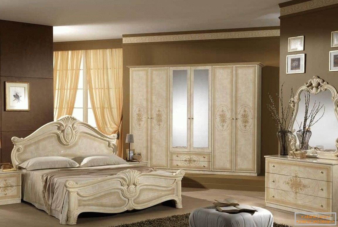 Klasszikus hálószoba design - bézs bútorok és barna falak