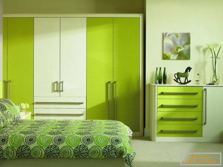 Hálószoba belső világos zöld színű
