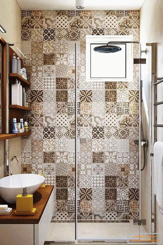 Mozaik utánzás a fürdőszobában WC nélkül