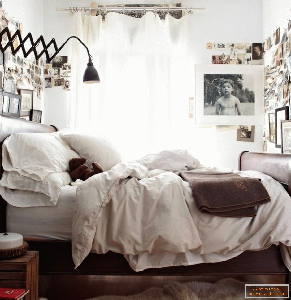 Nagy ágy a hálószobában