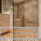 Mozaik barna színben a fürdőszobában