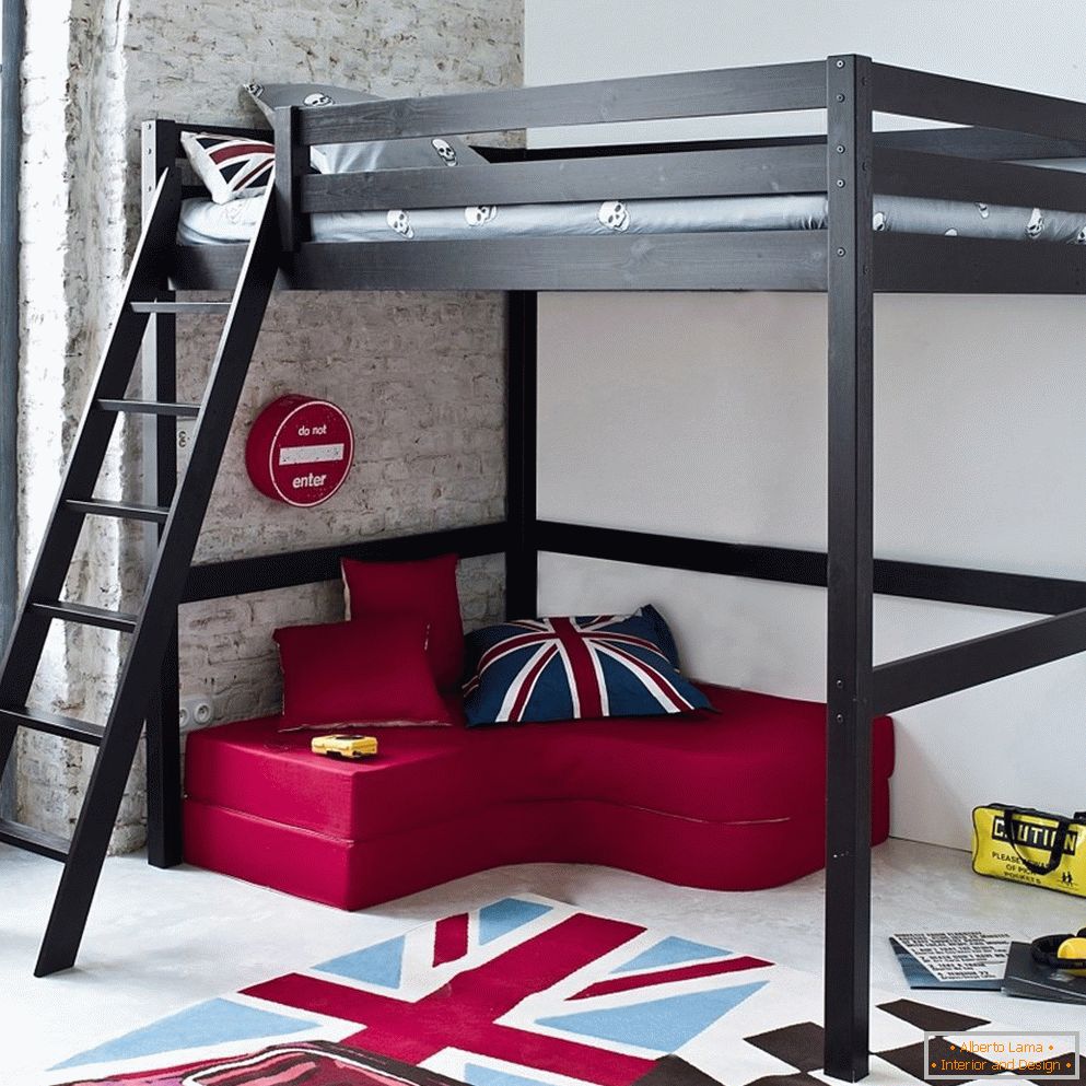 Emeletes ágy minimalista stílusban