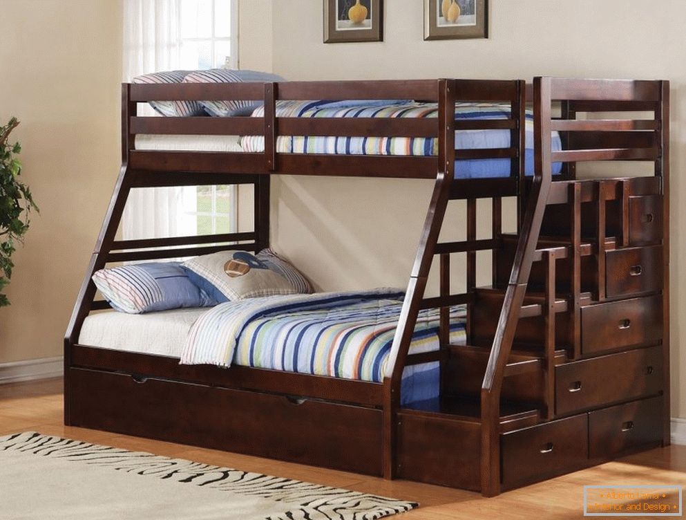 Emeletes ágy a szülők és gyermekek számára