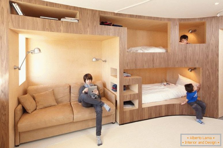 Beépített emeletes ágy в спальне