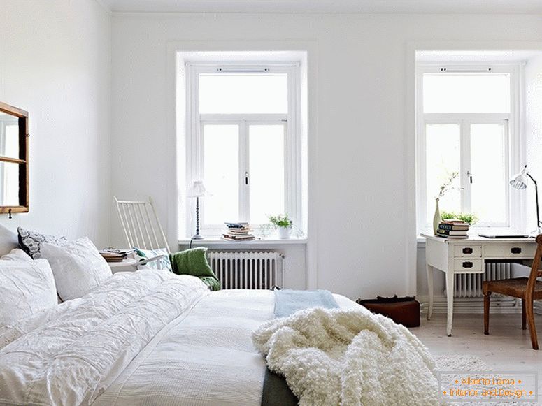A modern hálószobás lakás belseje Svédországban