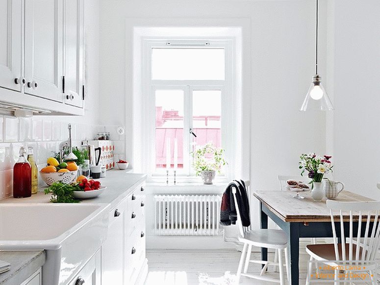 A modern konyha apartmanok belseje Svédországban