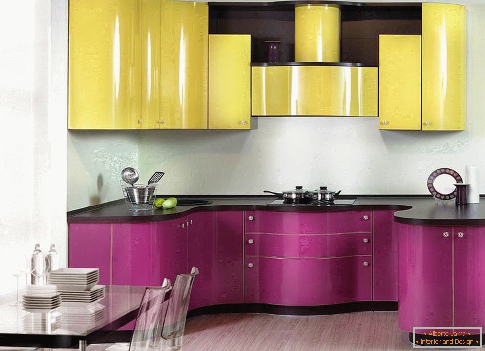 Violett sárga konyha szecessziós stílusban