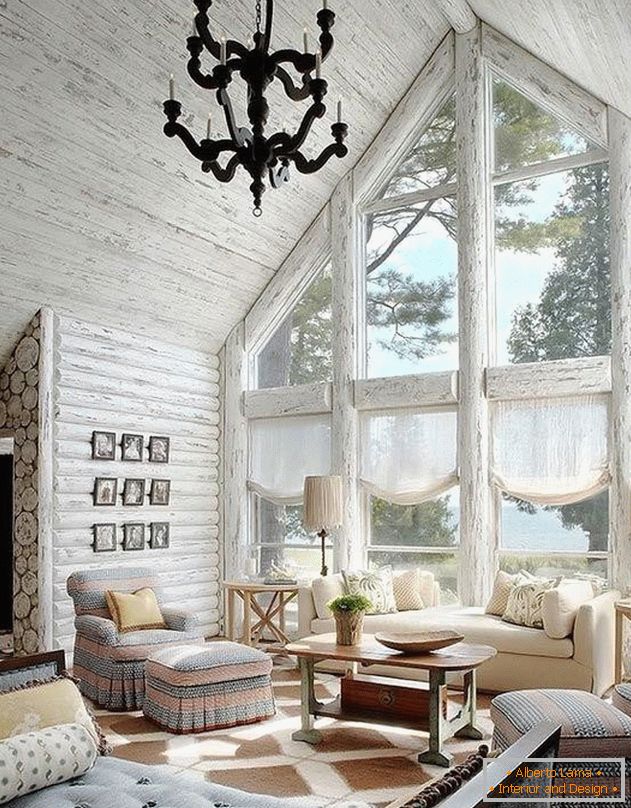 Fehér Log House Lounge