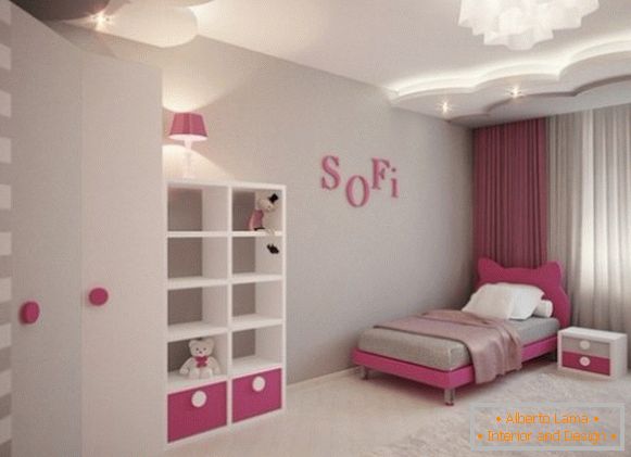 просторный серо-розовый a gyermek hálószobája