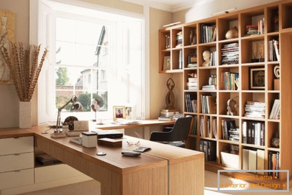 Bútor irodához egy bézs színű lakásban fotó 4