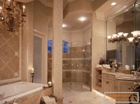 Luxus fürdőszoba csillárral