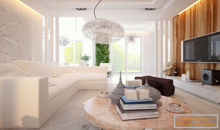 A nappali belseje egy modern high-tech stílusban. A legkisebb változatos dekoráció, a modern technológia és a dekoráció futurisztikus kialakítása. 