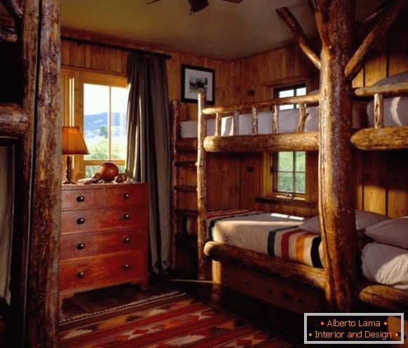Emeletes ágy rusztikus stílusban
