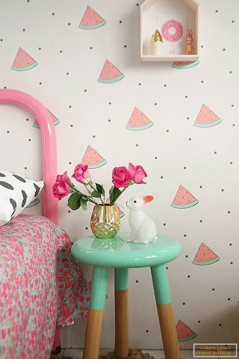 háttérképek-gyerekszobák-görögdinnye-minta-rózsaszín-oldalsó asztal