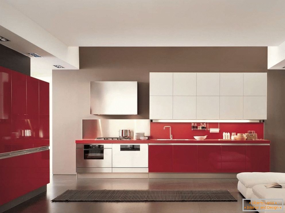 Vörös konyha minimalista stílusban