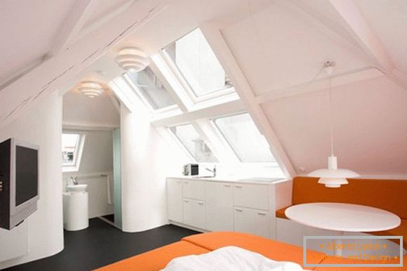 Kreatív belseje a lakás narancs színű
