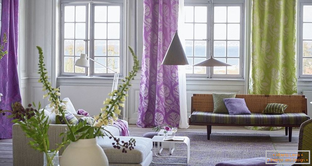 Lavender színe a nappali belsejében