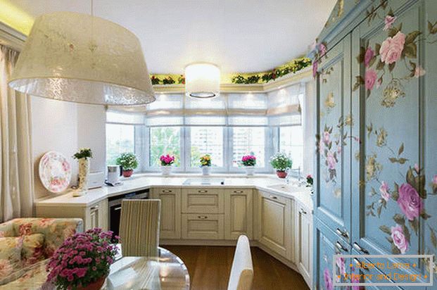 konyha design Provence virágos motívumokkal