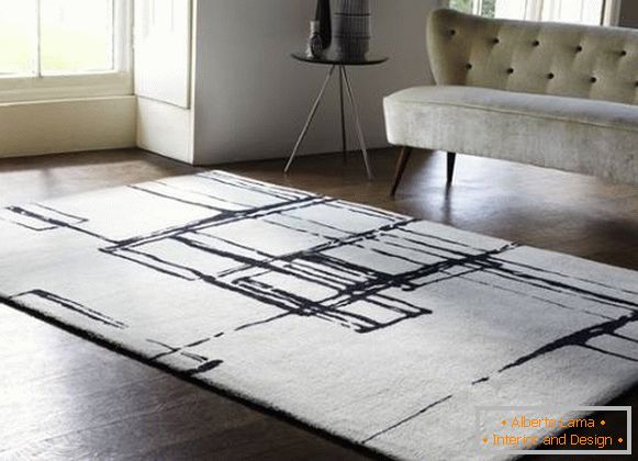 A legjobb modern szőnyegek és szőnyegek a padlón - 27 fotó