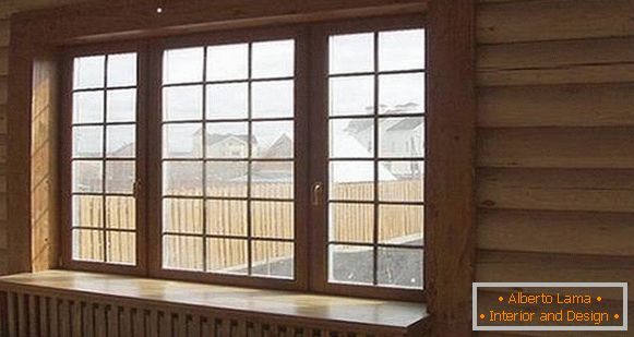 A ház belsejében fából készült ablakok, fotó 3