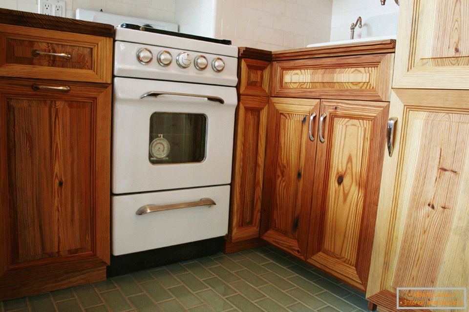 Fából készült konyha vintage stílusban