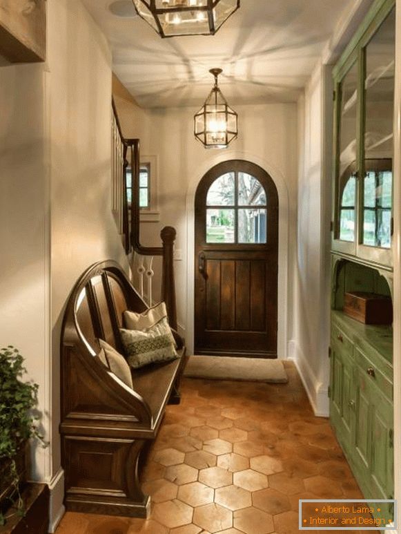 Kényelmes padok vissza a folyosóra классического стиля