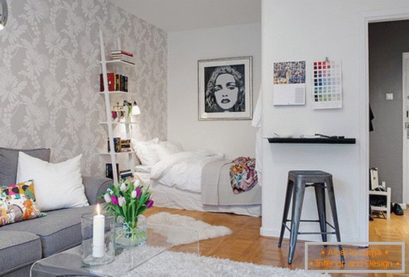 Göteborgban egy kis lakás nappalija