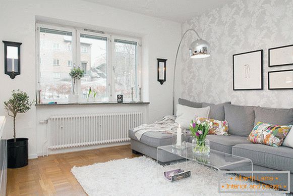 Göteborgban egy kis lakás nappalija