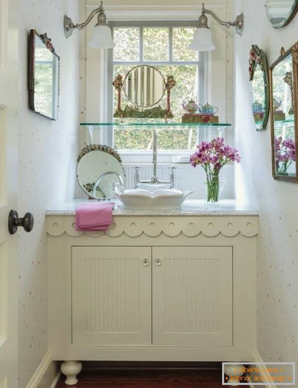 Tükrök és egyéb fürdőszoba kiegészítők Provence stílusban