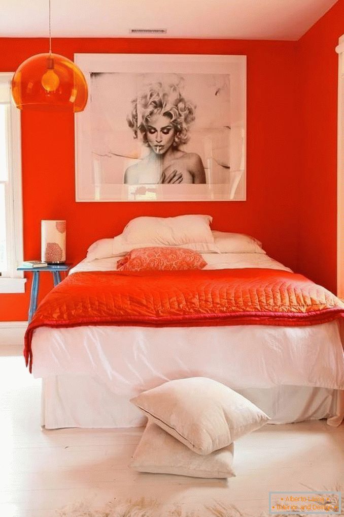 Narancsszínű hálószoba
