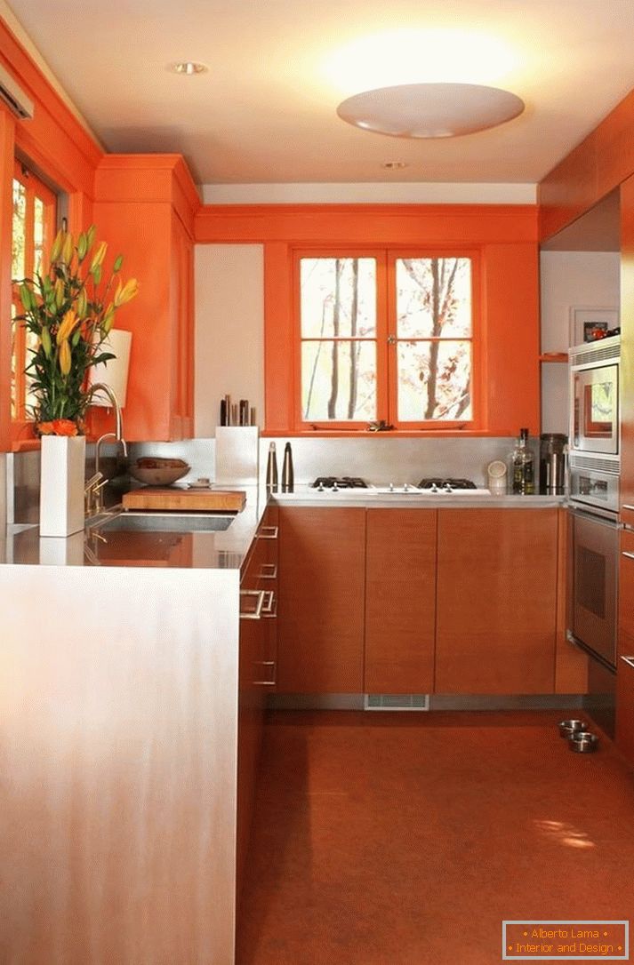 Narancsszínű festett falak