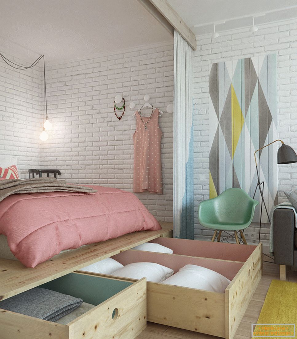 Tárolórendszer egy tervezői lakás hálószobájában a külvárosokban