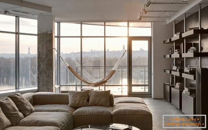 Panorámás ablak az apartmanban - a nappali tervezésének képe