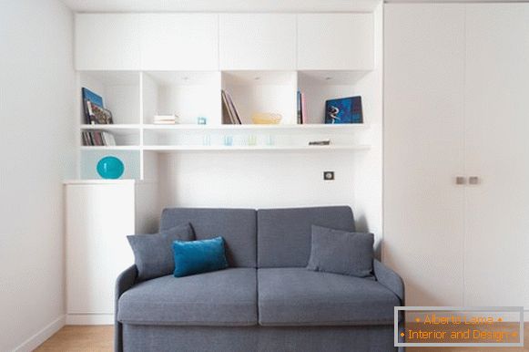 Összecsukható kanapé egy kis lakáshoz
