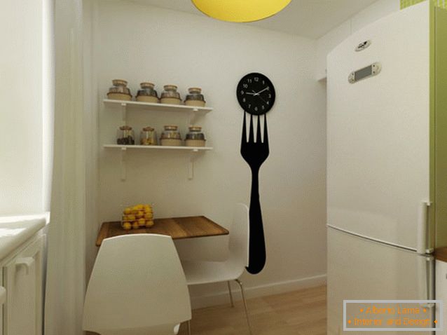 Eredeti óra a konyha egy kétszobás apartman Oroszországban