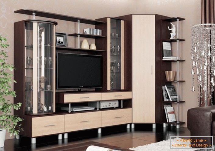 A sarok modulok használata a kis nappali helyiségekben lehetővé teszi a hasznos terület növelését.