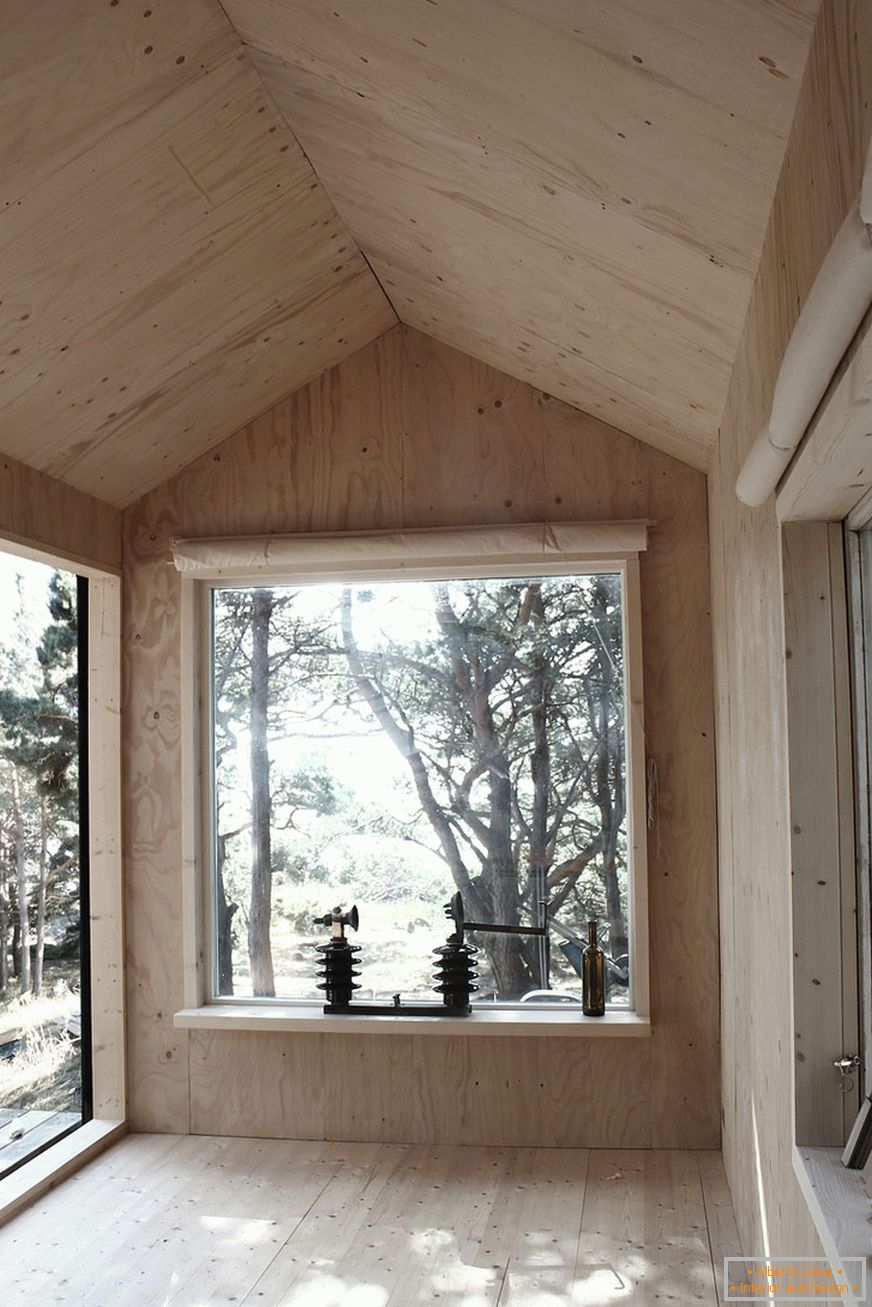 Интерьер мини-дома Ermitage kabin в Швеции