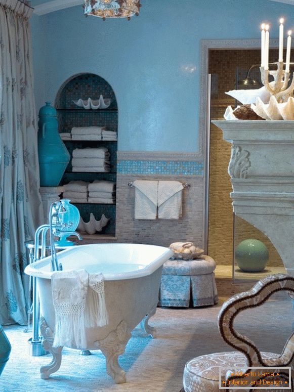 Kék fürdőszoba-with-kád-on-lábak