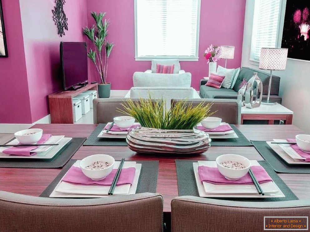 Szürke-rózsaszín nappali