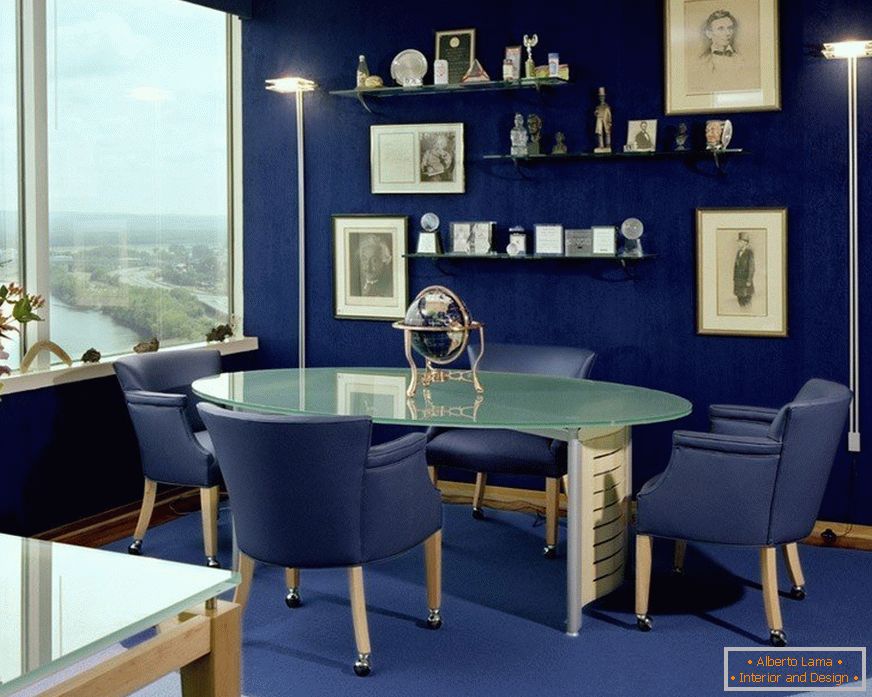 Kék a belső térben кабинета